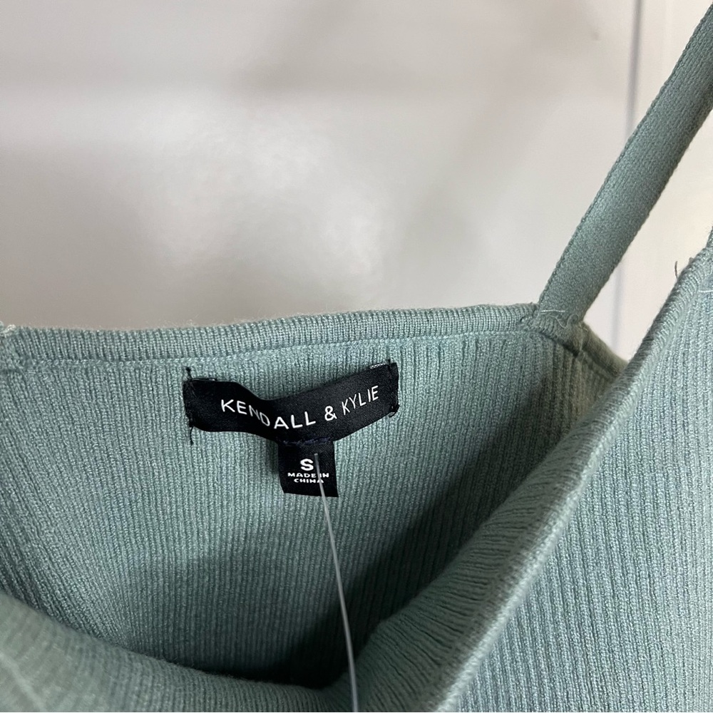 NWT Pacsun x Kendall & Kylie Ribbed Knitted Cropped Tank Top - Picture 4 of 6